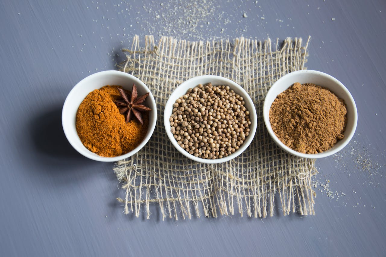 Best Herbs To Mix With Weed